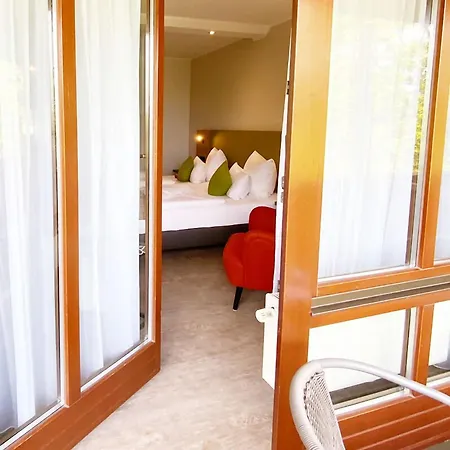 Western Polisina Hotel 4*