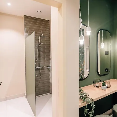 Western Polisina Hotel 4*